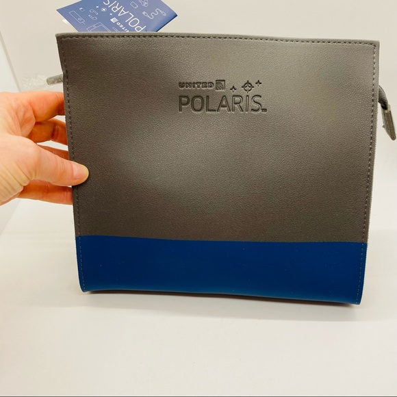 NWT United Polaris Amenity Bag With 12 Total Items - Picture 5 of 5